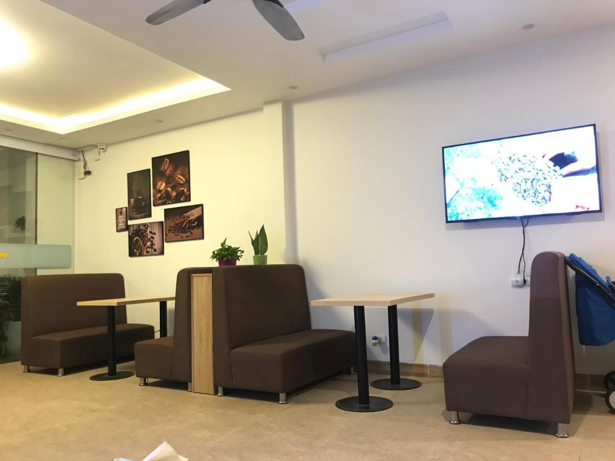 นิวสกาย แอร์พอร์ต โฮเต็ล Hotel โหน่ยบ่าย ภายนอก รูปภาพ